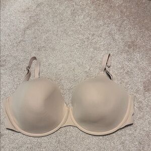 Skims t-shirt bra size 32H